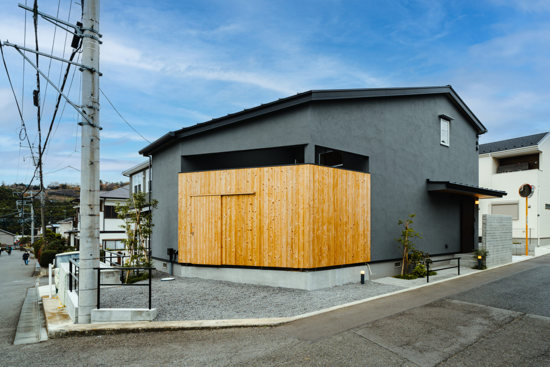 秦野市 堀西（渋沢駅）平屋みたいに暮らせる中庭のあるWBHOUSEの家